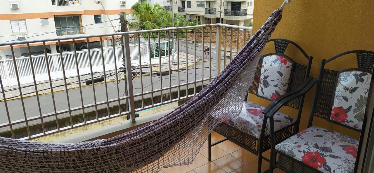 Aconchegante E Amplo Apartamento Familiar Pertinho Da Praia! Γκουαρούχα Εξωτερικό φωτογραφία